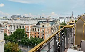 Hilton Vienna Plaza